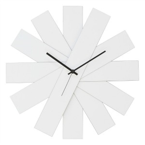 CREATIVANDO CLOCK